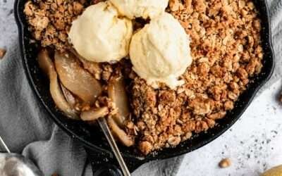 Cinnamon Walnut Pear Crisp | Ambitious Kitchen