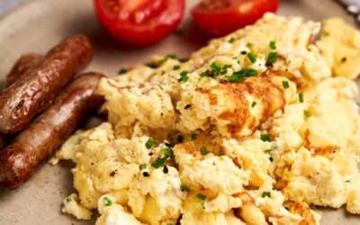 Scrambled Eggs with Cottage Cheese (Keto, Low-Carb)