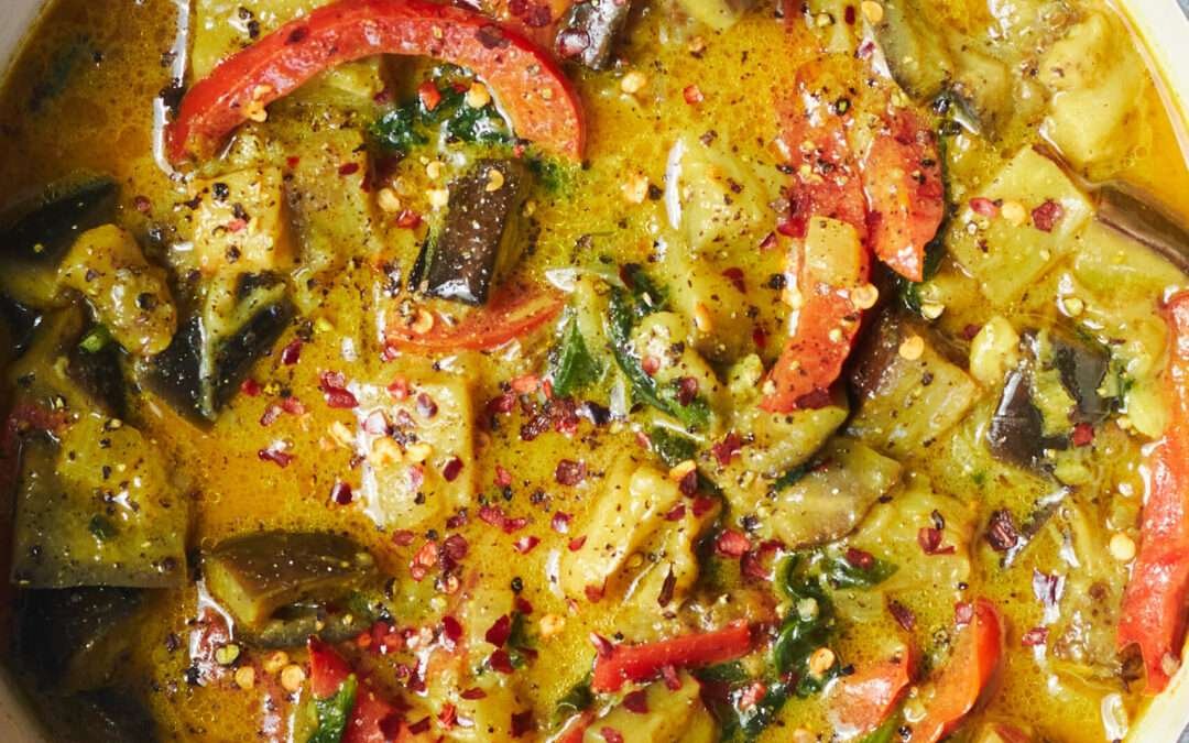 aubergine, red pepper & spinach curry