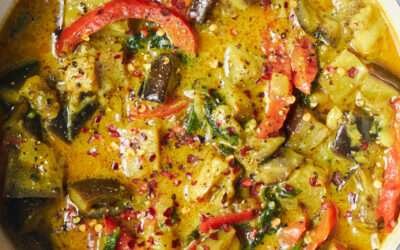 aubergine, red pepper & spinach curry