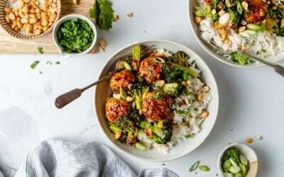 Sweet & Spicy Sesame Chicken Meatball Bowls