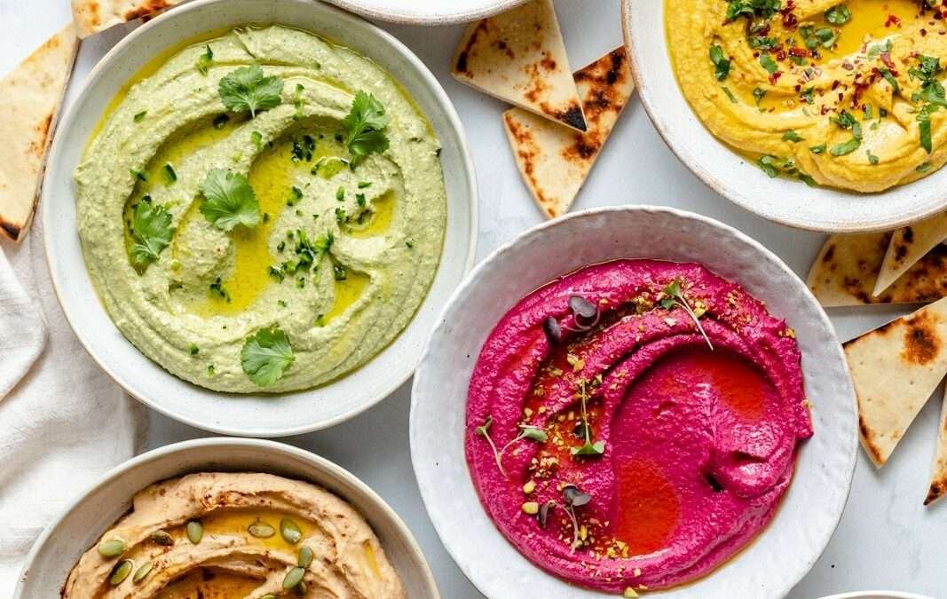 How to Make Hummus (+5 flavor variations)