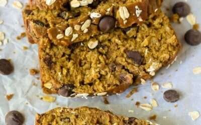 Pumpkin Chocolate Chip Bread {Healthy + Easy}