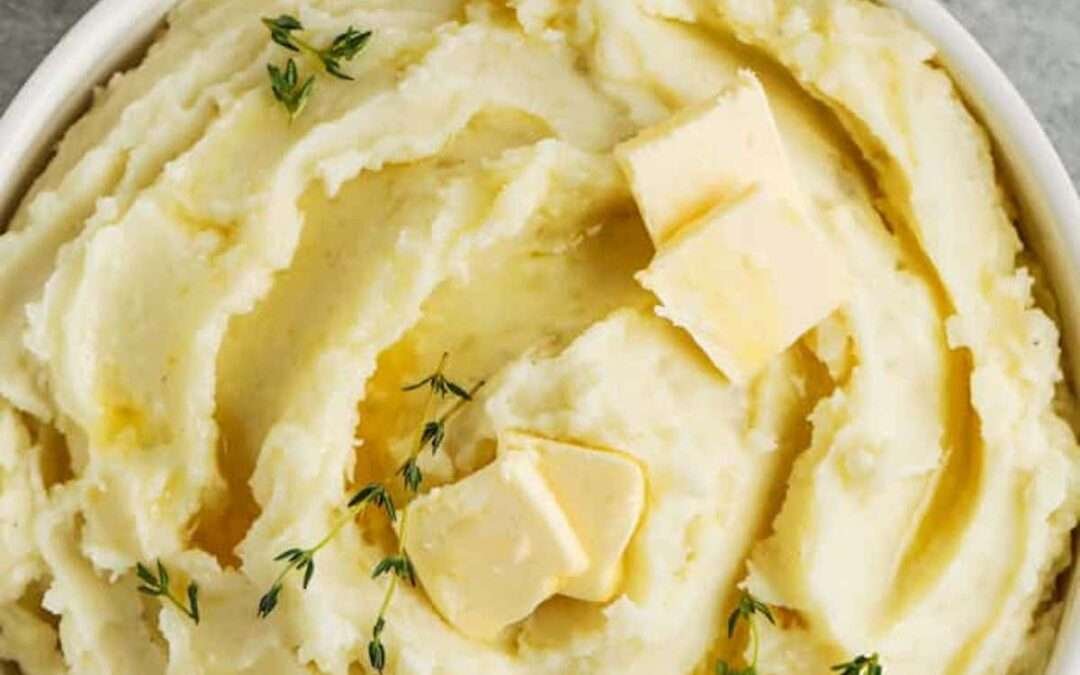 The BEST Mashed Potatoes (how to make mashed potatoes)