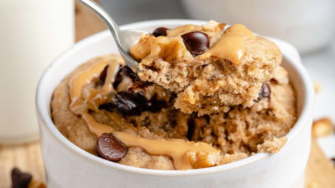 Vegan Banana Mug Cake (made in 5 minutes!)
