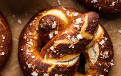 Vegan pretzels with mustard dip