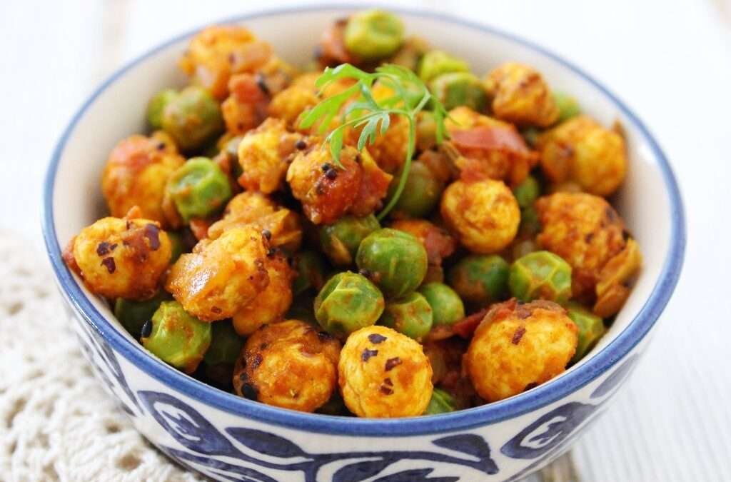 Bihari Makhana Aur Matar Sabzi Recipe by Archana’s Kitchen