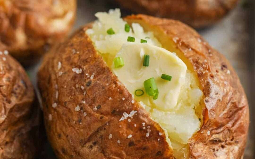 How to Make Baked Potatoes