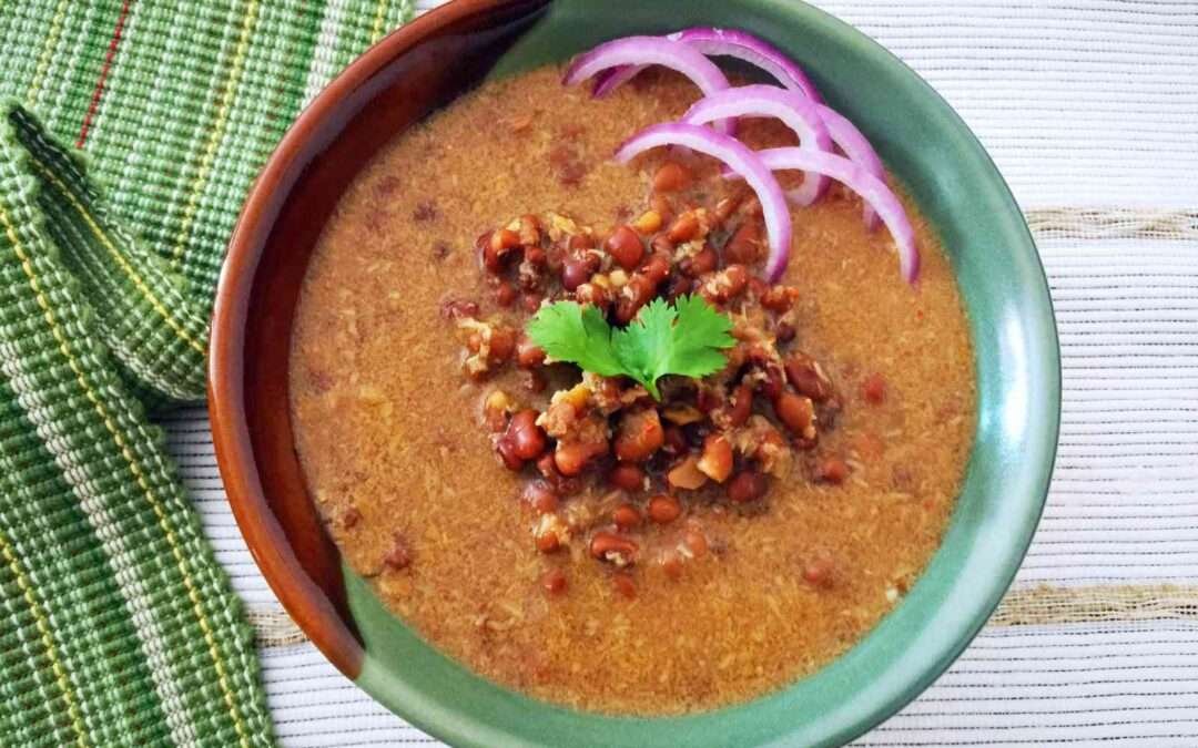 Perum Payaru Theeyal Recipe (Kerala Style Black Eyed Bean Curry) by Archana’s Kitchen