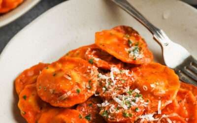 Easy Ravioli with Tomato Cream Sauce