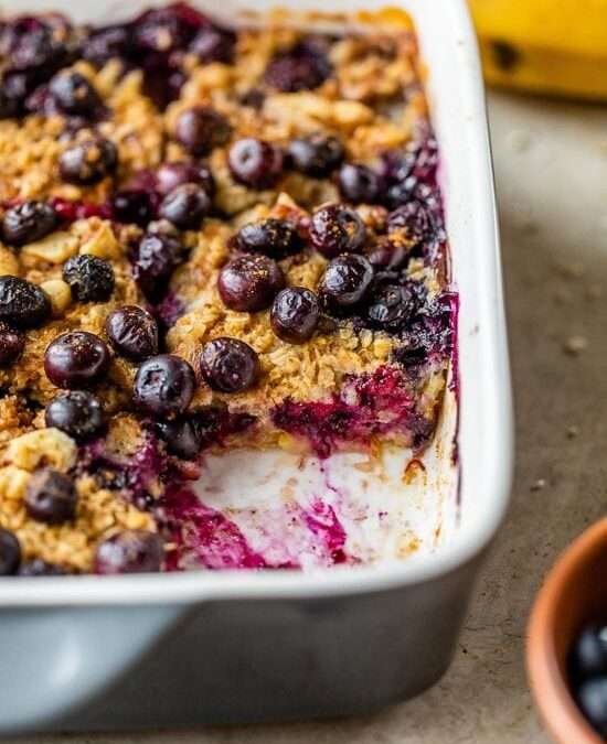Baked Oatmeal with Blueberries and Bananas