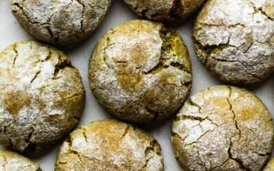 Vegan amaretti with pistachios – Lazy Cat Kitchen