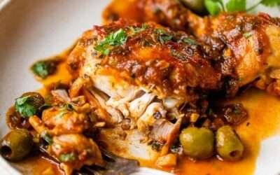 Pollo Guisado (Latin Chicken Stew with Olives)