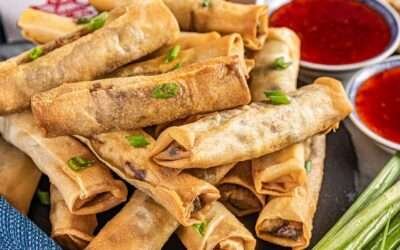 Perfectly Crispy Spring Rolls – thestayathomechef.com