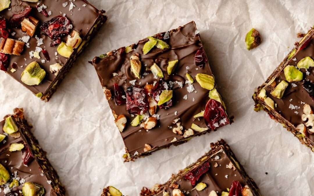 No Bake Superfood Brownies (vegan & gluten free)