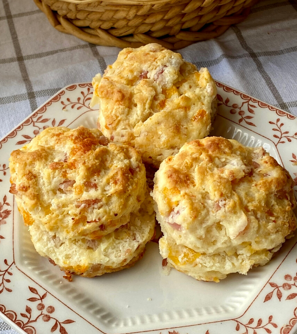 CHEESY GARLIC HAM BISCUITS – The Southern Lady Cooks
