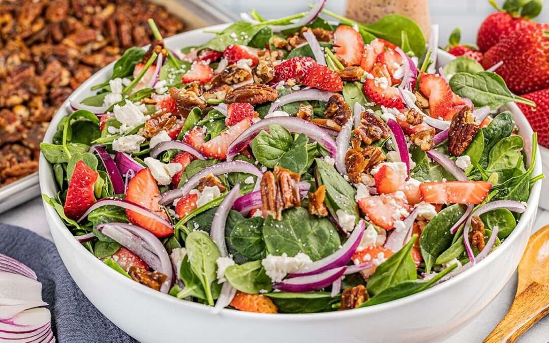 Strawberry Spinach Salad – thestayathomechef.com