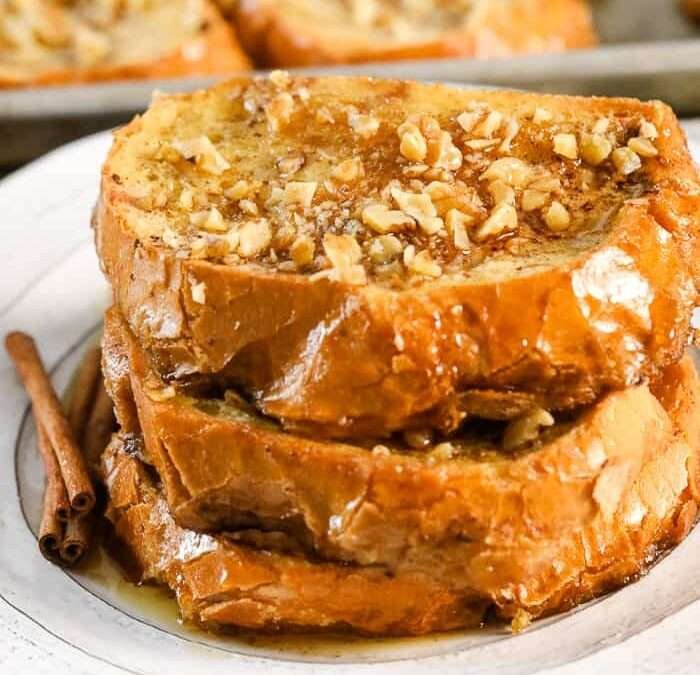 Easy Overnight French Toast {Perfect for Christmas Morning!}