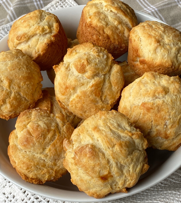 SPOON ROLLS-The Southern Lady Cooks-Old Fashioned Recipe