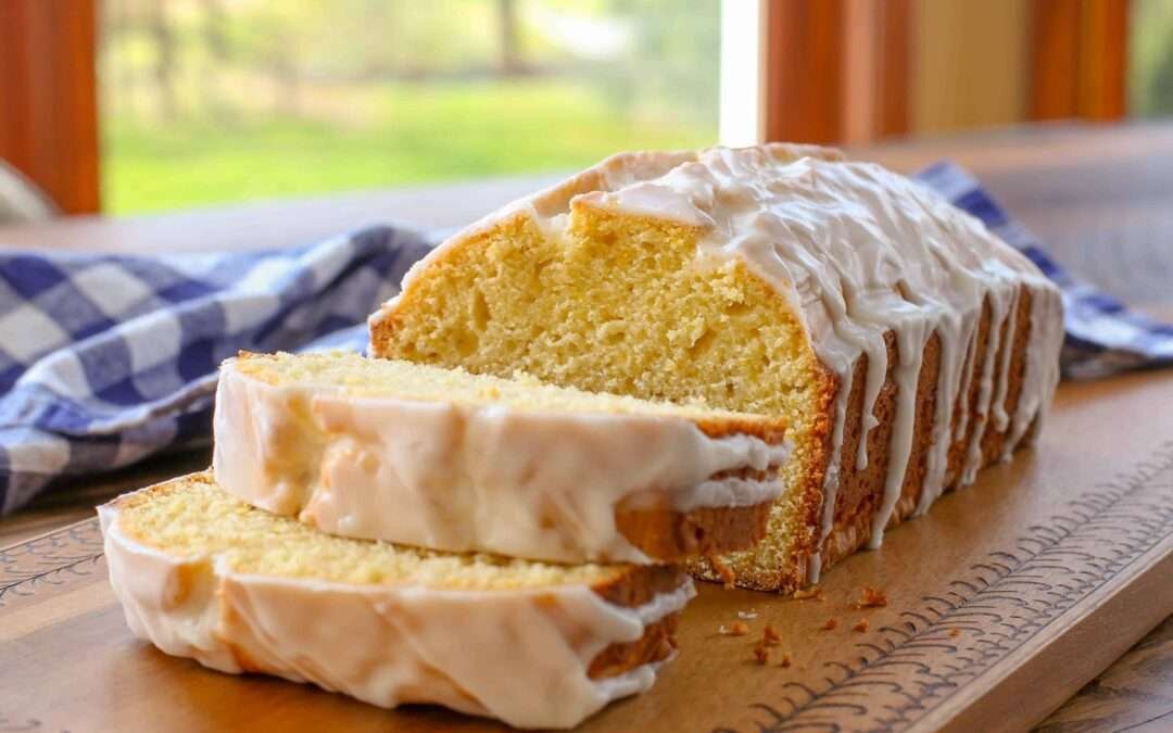 Lemon Cake with Lemon Glaze
