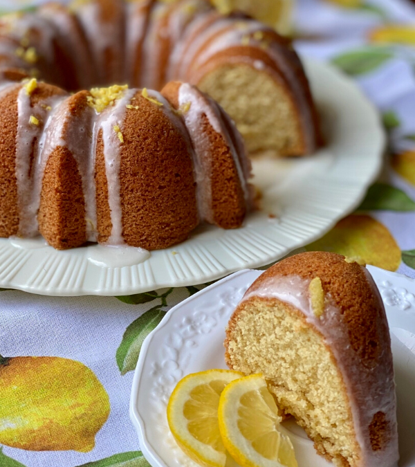 LEMON CHESS CAKE – The Southern Lady Cooks