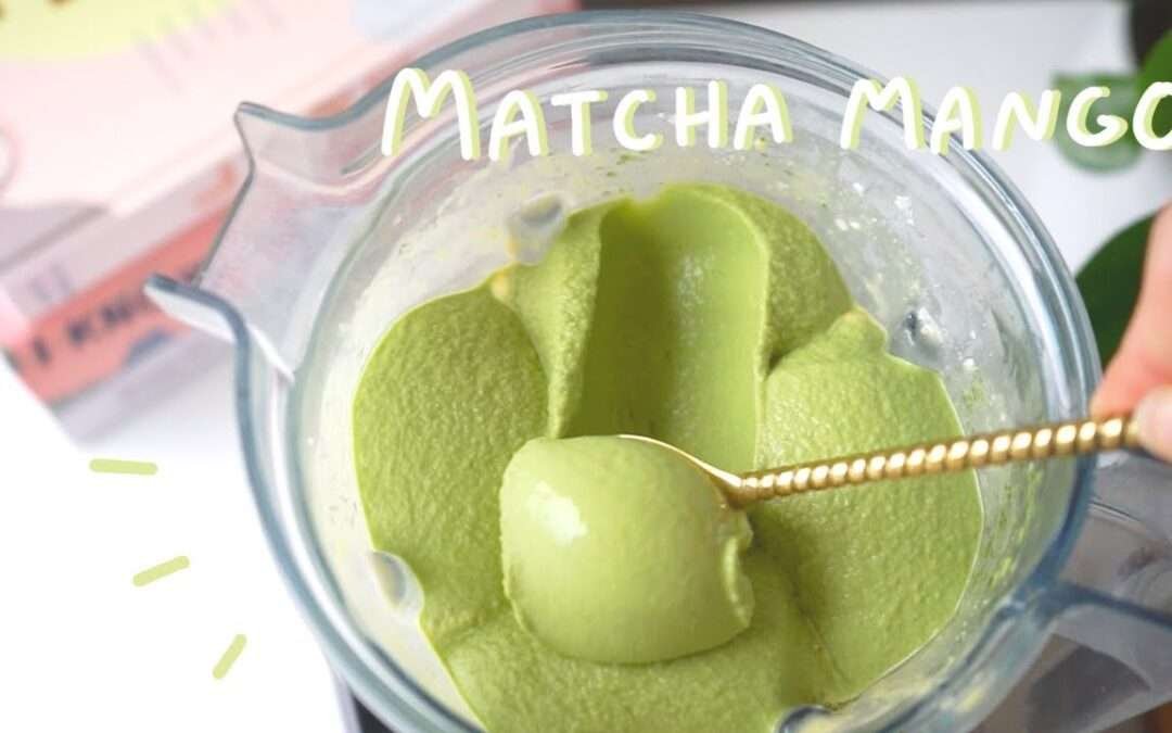 GREEN SMOOTHIE BOWL | Matcha Mango (easy!)