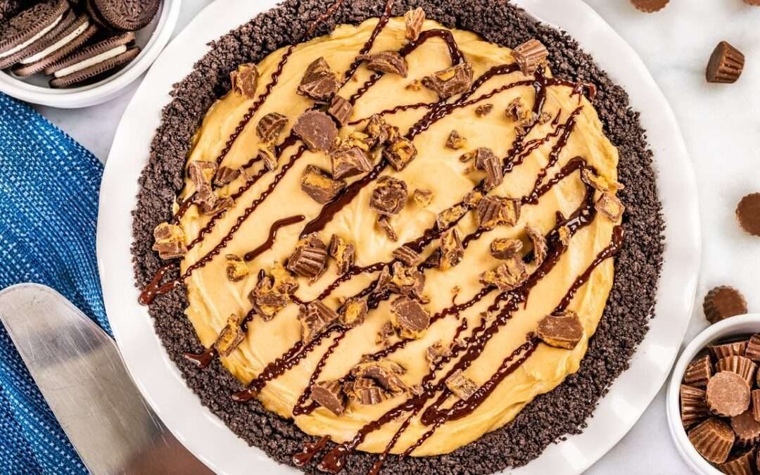 Perfect Peanut Butter Pie – thestayathomechef.com