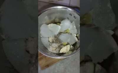 #shorts #guvava ki smoothie asaan aur jaldi bilkul bazaar waale style mein #youtubeshortsfeed