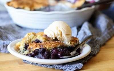 Easy Blueberry Cobbler Recipe | Cookies and Cups