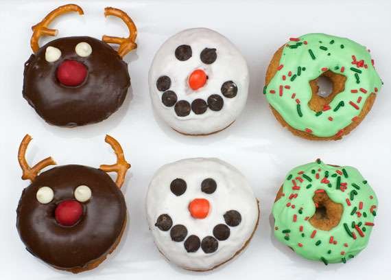 Christmas Cake Donuts: Reindeer, Snowmen & Wreaths