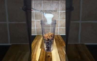 High Protein Breakfast Smoothie! Struggle to eat in the morning? #smoothie #fitness #fatloss #recipe