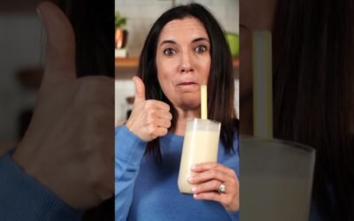 How to Make Peanut Butter Banana Smoothies #shorts