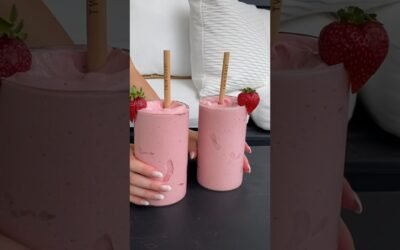 strawberry milkshake smoothie! day 20 challenge